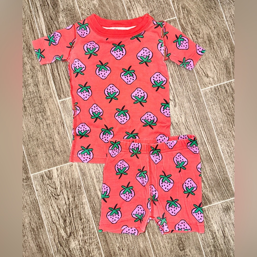 Hanna Andersson Strawberry Pajama Set
